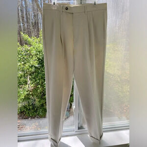 Gary Player 34x34 Pleated and cuffed hem khakis. Classic golf fit men’s pants.